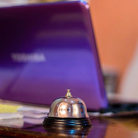 V Park Hotel Tiflis Dış mekan fotoğraf