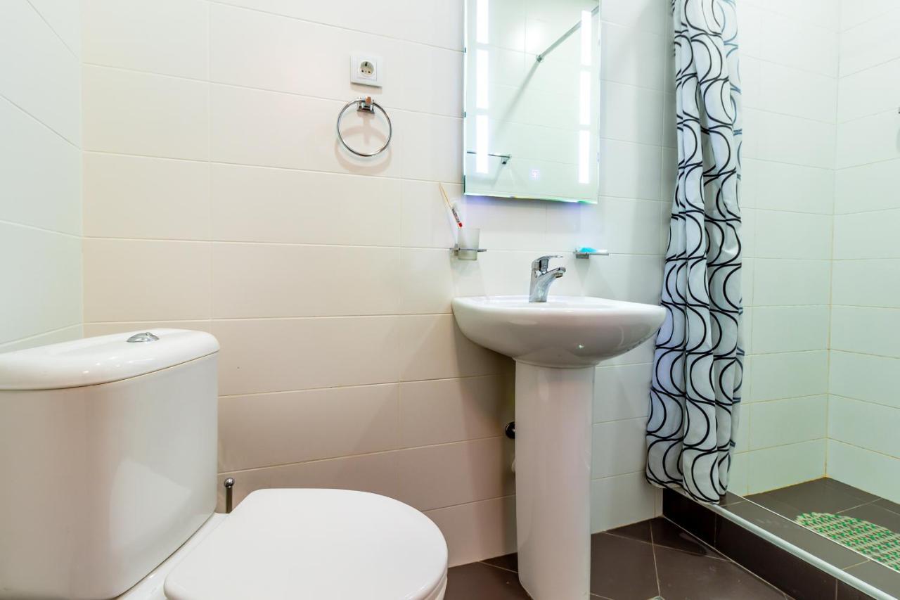 V Park Hotel Tiflis Dış mekan fotoğraf
