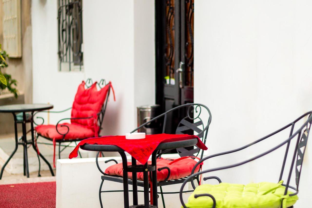 V Park Hotel Tiflis Dış mekan fotoğraf