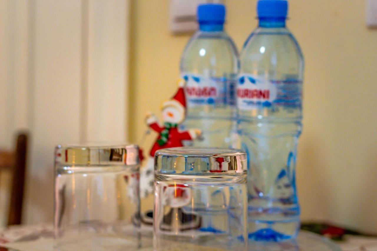 V Park Hotel Tiflis Dış mekan fotoğraf