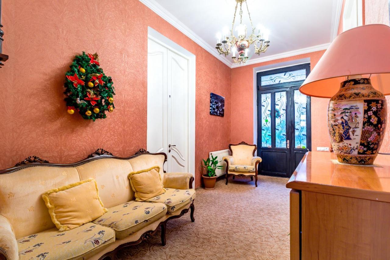 V Park Hotel Tiflis Dış mekan fotoğraf