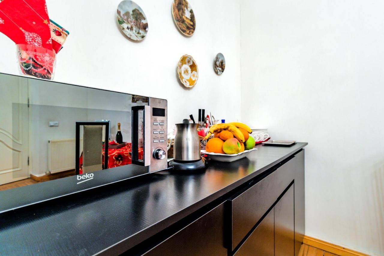 V Park Hotel Tiflis Dış mekan fotoğraf