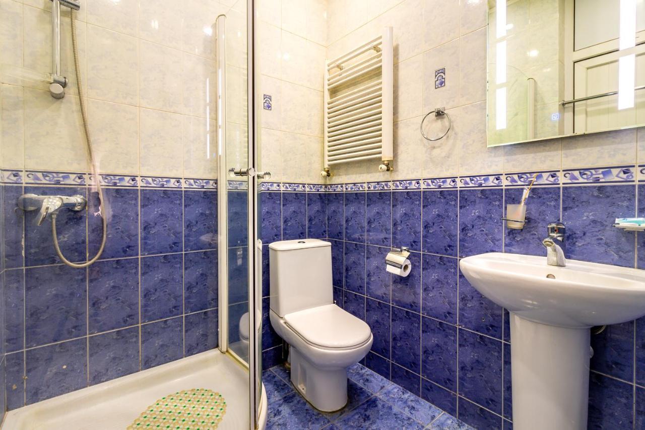 V Park Hotel Tiflis Dış mekan fotoğraf